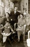 Victor Mounier, Mabel Thomas et leurs enfants